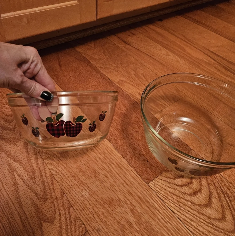 Apple design Glass Bowls
